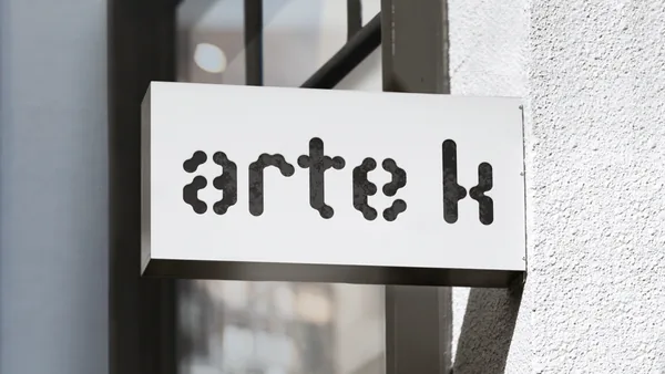 Arte K Rebranding, Duedance