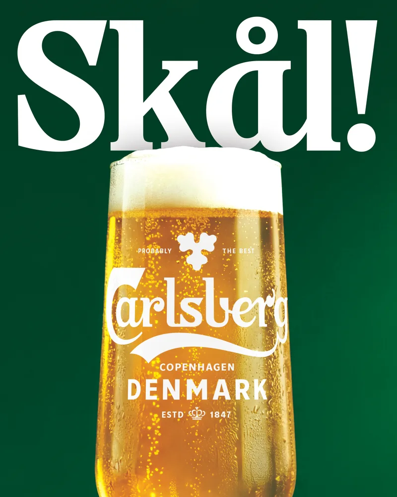 Skål! 레터링과 칼스버그 맥주잔