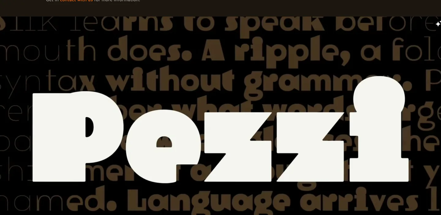 갈색 본문 위에 크게 놓인 크림색 Pezzi 글자